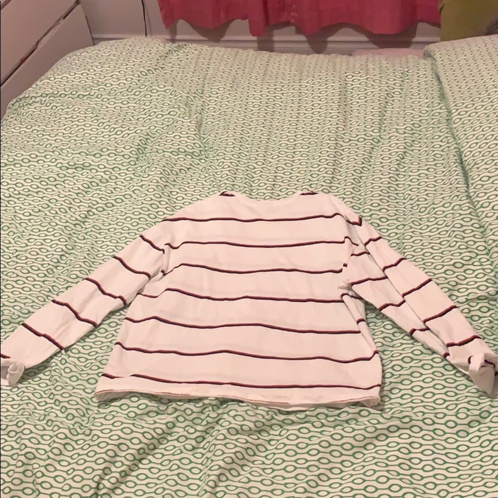 Simons long sleeve 😊 - Picture 3 of 3